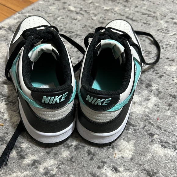 Nike Dunks - Picture 3 of 4